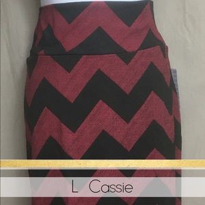 LuLaRoe L Cassie